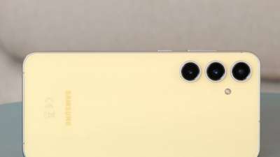 Samsung Galaxy S25 FE जल्द भारत में लॉन्च होने वाला है। सैमसंग का यह फोन साल की शुरुआत में आए Galaxy S25 का फैन एडिशन होगा। लॉन्च से पहले इससे जुड़ी कई जानकारियां सामने आई हैं। सैमसंग का यह फोन बड़े फ्लैक्सिबल OLED डिस्प्ले के साथ आ सकता है। Samsung Galaxy S25 FE जल्द भारत में लॉन्च होने वाला है। सैमसंग का यह फोन साल की शुरुआत में आए Galaxy S25 का फैन एडिशन होगा। लॉन्च से पहले इससे जुड़ी कई जानकारियां सामने आई हैं। सैमसंग का यह फोन बड़े फ्लैक्सिबल OLED डिस्प्ले के साथ आ सकता है।
