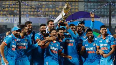 एशिया कप 2025 की शुरुआत 9 सितंबर से हो रही है। अब सभी टीमों ने एशिया कप के जीतने की तैयारी शुरू कर दी है। अब सिर्फ तीन टीमें ही एशिया कप का खिताब जीत पाई हैं। इनमें भारत, पाकिस्तान और श्रीलंकाई टीमें शामिल हैं। एशिया कप 2025 की शुरुआत 9 सितंबर से हो रही है। अब सभी टीमों ने एशिया कप के जीतने की तैयारी शुरू कर दी है। अब सिर्फ तीन टीमें ही एशिया कप का खिताब जीत पाई हैं। इनमें भारत, पाकिस्तान और श्रीलंकाई टीमें शामिल हैं।