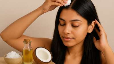 आयुर्वेद में नारियल तेल और कपूर का इस्तेमाल कई समस्याओं के इलाज के लिए किया जाता है। नारियल के तेल में कपूर मिलाकर लगाना बालों के लिए एक बहुत ही असरदार नुस्खा है। तो, चलिए जानते हैं यह मिश्रण बालों की किन परेशानियों को दूर करता है और यह बालों के लिए कितना फायदेमंद है?
आयुर्वेद में नारियल तेल और कपूर का इस्तेमाल कई समस्याओं के इलाज के लिए किया जाता है। नारियल के तेल में कपूर मिलाकर लगाना बालों के लिए एक बहुत ही असरदार नुस्खा है। तो, चलिए जानते हैं यह मिश्रण बालों की किन परेशानियों को दूर करता है और यह बालों के लिए कितना फायदेमंद है?