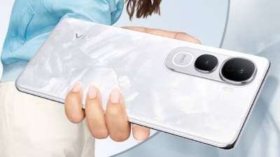 Vivo Y400 Pro के बाद कंपनी अब इस सीरीज के स्टैंडर्ड मॉडल को भारत में लॉन्च करने जा रही है। वीवो का यह फोन कल यानी 4 अगस्त को भारतीय बाजार में उतारा जाएगा। इस फोन की कीमत लॉन्च से पहले सामने आई है। इसमें 6,500mAh की दमदार बैटरी, कर्व्ड AMOLED डिस्प्ले जैसे फीचर्स मिलेंगे।