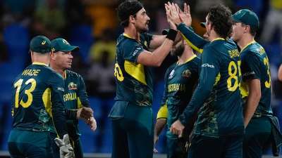 ODIs में सबसे ज्यादा विकेट लेने वाले बाएं हाथ के गेंदबाजों में ऑस्ट्रेलियन बॉलर का जवाब नहीं है। टॉप-5 गेंदबाजों में 2 ऑस्ट्रेलियन शुमार हैं। आइए जानते हैं ODI में सबसे ज्यादा विकेट लेने वाले गेंदबाजों के बारें में... ODIs में सबसे ज्यादा विकेट लेने वाले बाएं हाथ के गेंदबाजों में ऑस्ट्रेलियन बॉलर का जवाब नहीं है। टॉप-5 गेंदबाजों में 2 ऑस्ट्रेलियन शुमार हैं। आइए जानते हैं ODI में सबसे ज्यादा विकेट लेने वाले गेंदबाजों के बारें में...