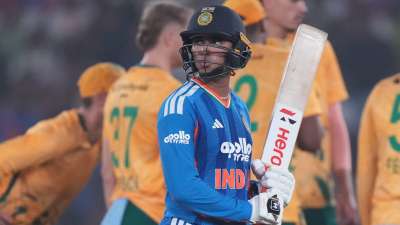भारतीय टीम के लिए साल 2025 में शुभमन गिल, अभिषेक शर्मा और केएल राहुल जैसे प्लेयर्स ने दमदार खेल दिखाया है और टीम को अपने दम पर कई मैचों में जीत दिलाई है। आइए जानते हैं, किन भारतीय प्लेयर्स ने इंटरनेशनल क्रिकेट में साल 2025 में सबसे ज्यादा रन बनाए हैं। भारतीय टीम के लिए साल 2025 में शुभमन गिल, अभिषेक शर्मा और केएल राहुल जैसे प्लेयर्स ने दमदार खेल दिखाया है और टीम को अपने दम पर कई मैचों में जीत दिलाई है। आइए जानते हैं, किन भारतीय प्लेयर्स ने इंटरनेशनल क्रिकेट में साल 2025 में सबसे ज्यादा रन बनाए हैं।