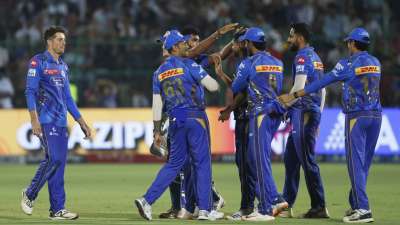 इंडियन प्रीमियर लीग का साल 2026 में 19वां सीजन खेला जाएगा, जिसकी शुरुआत 28 मार्च से होगी। अभी तक 18 सीजन में एक से एक शानदार प्रदर्शन देखने को मिले हैं, जिसमें कुछ टीमें ऐसी हैं जो अब तक एकबार भी ट्रॉफी जीतने में कामयाब नहीं हो सकी हैं। वहीं कुछ टीमें काफी सफल रही हैं, जिनका आईपीएल में अलग ही दबदबा देखने को मिला है। ऐसे में हम आपको आईपीएल के इतिहास में सबसे ज्यादा मैच जीतने वाली टॉप-5 टीमों के बारे में बताने जा रहे हैं। इंडियन प्रीमियर लीग का साल 2026 में 19वां सीजन खेला जाएगा, जिसकी शुरुआत 28 मार्च से होगी। अभी तक 18 सीजन में एक से एक शानदार प्रदर्शन देखने को मिले हैं, जिसमें कुछ टीमें ऐसी हैं जो अब तक एकबार भी ट्रॉफी जीतने में कामयाब नहीं हो सकी हैं। वहीं कुछ टीमें काफी सफल रही हैं, जिनका आईपीएल में अलग ही दबदबा देखने को मिला है। ऐसे में हम आपको आईपीएल के इतिहास में सबसे ज्यादा मैच जीतने वाली टॉप-5 टीमों के बारे में बताने जा रहे हैं।