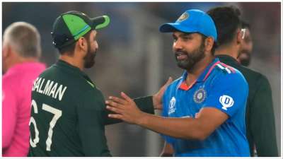आईसीसी की रैंकिंग आ चुकी है। इस वक्त वनडे भले ही कम हो रहे हैं, लेकिन आने वाले दिनों में एक दिवसीय मुकाबले ज्यादा होंगे। अगले साल वनडे का ही विश्व कप है, इसलिए सभी टीमों का फोकस इसी पर होगा। इस बीच आपको एक नजर आईसीसी की वनडे रैंकिंग पर डालनी चाहिए। टॉप 5 टीमों के बारे में हम आपको बताएंगे, लेकिन पहले ही जानकारी दे दें कि पाकिस्तान का हाल यहां भी काफी खराब है। आईसीसी की रैंकिंग आ चुकी है। इस वक्त वनडे भले ही कम हो रहे हैं, लेकिन आने वाले दिनों में एक दिवसीय मुकाबले ज्यादा होंगे। अगले साल वनडे का ही विश्व कप है, इसलिए सभी टीमों का फोकस इसी पर होगा। इस बीच आपको एक नजर आईसीसी की वनडे रैंकिंग पर डालनी चाहिए। टॉप 5 टीमों के बारे में हम आपको बताएंगे, लेकिन पहले ही जानकारी दे दें कि पाकिस्तान का हाल यहां भी काफी खराब है।