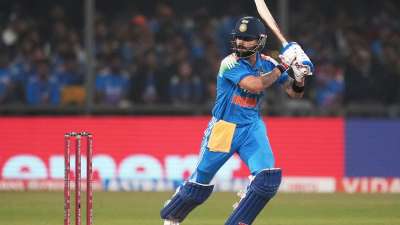 ODI क्रिकेट में नंबर 3 पर बल्लेबाजी करते हुए सबसे ज्यादा रन बनाने का रिकॉर्ड भारत के विराट कोहली के नाम है। विराट ने वनडे में नंबर 3 पर बैटिंग करते हुए 247 मैचों की 244 पारियों में 61.53 के औसत से 12676 रन बनाए हैं। इस दौरान विराट का स्ट्राइक रेट 94.78 का रहा है। इस दौरा किंग कोहली 47 शतक लगाने में कामयाब रहे हैं और उनके बल्ले से 67 अर्धशतकीय पारी भी देखने को मिली है। ODI क्रिकेट में नंबर 3 पर बल्लेबाजी करते हुए सबसे ज्यादा रन बनाने का रिकॉर्ड भारत के विराट कोहली के नाम है। विराट ने वनडे में नंबर 3 पर बैटिंग करते हुए 247 मैचों की 244 पारियों में 61.53 के औसत से 12676 रन बनाए हैं। इस दौरान विराट का स्ट्राइक रेट 94.78 का रहा है। इस दौरा किंग कोहली 47 शतक लगाने में कामयाब रहे हैं और उनके बल्ले से 67 अर्धशतकीय पारी भी देखने को मिली है।