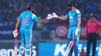 ODI वर्ल्ड कप के इतिहास में एक से बढ़कर एक बल्लेबाज हुए हैं, लेकिन छक्के जड़ने के मामले में भारत के पूर्व कप्तान का कोई जवाब नहीं है। आइए जानते हैं ODI वर्ल्ड कप के इतिहास में सबसे ज्यादा छक्के जड़ने वाले बल्लेबाजों के बारे में.. ODI वर्ल्ड कप के इतिहास में एक से बढ़कर एक बल्लेबाज हुए हैं, लेकिन छक्के जड़ने के मामले में भारत के पूर्व कप्तान का कोई जवाब नहीं है। आइए जानते हैं ODI वर्ल्ड कप के इतिहास में सबसे ज्यादा छक्के जड़ने वाले बल्लेबाजों के बारे में..