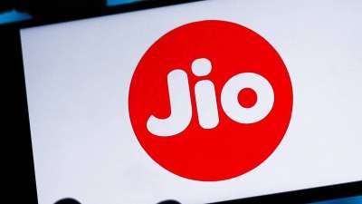 Jio ने अपने यूजर्स के लिए लंबी वैलिडिटी वाले कई प्लान उतारे हैं, जिनमें यूजर्स को अनलिमिटेड कॉलिंग, डेटा समेत कई बेनिफिट्स मिलते हैं। टेलीकॉम कंपनी के पास 365 दिनों वाला एक सस्ता प्लान है, जिसमें कई बेनिफिट्स मिलते हैं। Jio ने अपने यूजर्स के लिए लंबी वैलिडिटी वाले कई प्लान उतारे हैं, जिनमें यूजर्स को अनलिमिटेड कॉलिंग, डेटा समेत कई बेनिफिट्स मिलते हैं। टेलीकॉम कंपनी के पास 365 दिनों वाला एक सस्ता प्लान है, जिसमें कई बेनिफिट्स मिलते हैं।