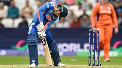 ICC वूमेन्स T20 वर्ल्ड कप 2026 में अब तक 22 मुकाबले खेले जा चुके हैं और अब तक सबसे ज्यादा रन बनाने वाली टॉप खिलाड़ियों में सिर्फ 1 भारतीय है। आइए जानते हैं टूर्नामेंट में अब तक सबसे ज्यादा रन बनाने वाले खिलाड़ियों के बारे में... ICC वूमेन्स T20 वर्ल्ड कप 2026 में अब तक 22 मुकाबले खेले जा चुके हैं और अब तक सबसे ज्यादा रन बनाने वाली टॉप खिलाड़ियों में सिर्फ 1 भारतीय है। आइए जानते हैं टूर्नामेंट में अब तक सबसे ज्यादा रन बनाने वाले खिलाड़ियों के बारे में...