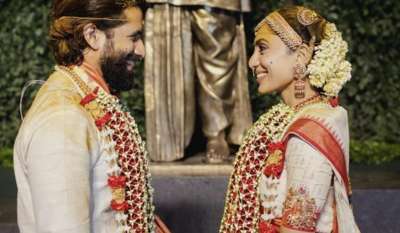 नागा चैतन्य-शोभिता धुलिपाला ने 4 दिसंबर, 2024 में हैदराबाद में शादी की है। हैदराबाद के अन्नपूर्णा स्टूडियोज में कपल ने परिवार की मौजूदगी में जन्मों तक साथ रहने की कसमें खाईं। नागा चैतन्य-शोभिता धुलिपाला ने 4 दिसंबर, 2024 में हैदराबाद में शादी की है। हैदराबाद के अन्नपूर्णा स्टूडियोज में कपल ने परिवार की मौजूदगी में जन्मों तक साथ रहने की कसमें खाईं।