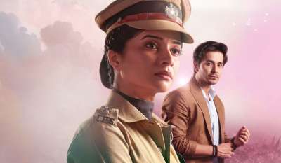 टेलीविजन के सबसे लोकप्रिय शो में से एक गुम है किसी के प्यार में जल्द ही बंद होने वाला है। ऐसी खबरें थीं कि शो कम टीआरपी के कारण सवालों के घेरे में है। कुछ महीने पहले, गुम है किसी के प्यार में ने एक लीप लिया और नए लीड पेश किए गए। लेकिन, यह शो दर्शकों का ध्यान खींचने में विफल रहा। टेलीविजन के सबसे लोकप्रिय शो में से एक गुम है किसी के प्यार में जल्द ही बंद होने वाला है। ऐसी खबरें थीं कि शो कम टीआरपी के कारण सवालों के घेरे में है। कुछ महीने पहले, गुम है किसी के प्यार में ने एक लीप लिया और नए लीड पेश किए गए। लेकिन, यह शो दर्शकों का ध्यान खींचने में विफल रहा।