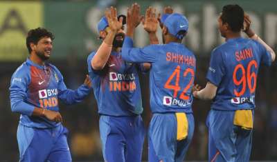 भारत ने नए साल-2020 का विजयी आगज करते हुए इंदौर के होल्कर स्टेडियम में खेले गए दूसरे टी-20 मैच में श्रीलंका को सात विकेट से हरा दिया।&amp;nbsp;
