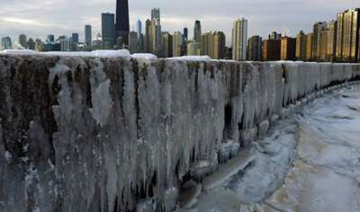 देश-विदेश में ठंड का कहर जारी है, शिकागो से लेकर भारत तक ठंड की चपेट में है।