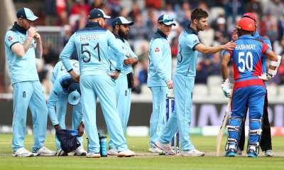 इंग्लैंड ने ओल्ड ट्रेफर्ड स्टेडियम में खेले गए आईसीसी विश्व कप-2019 के 24वें मैच में एकतरफा प्रदर्शन कर अफगानिस्तान को 150 रनों से करारी हार सौंपी।&amp;nbsp;