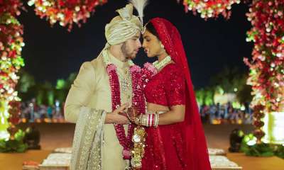 प्रियंका चोपड़ा और निक जोनस शादी के बंधन में बंध चुके हैं।