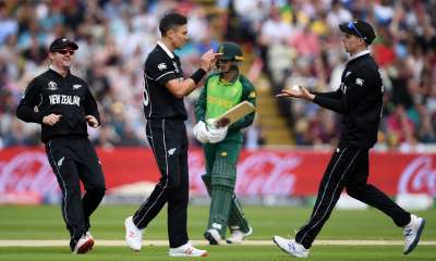 आईसीसी विश्व कप 2019 के 25वें मैच में न्यूजीलैंड ने दक्षिण अफ्रीका को चार विकेट से हरा अपना विजयी क्रम जारी रखा है।&amp;nbsp;