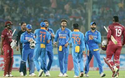 तीन वनडे मैचों की सीरीज के दूसरे मुकाबले में भारत ने वेस्टइंडीज को 107 रन से हरा दिया। इस जीत के साथ ही मेजबान भारत ने सीरीज में 1-1 की बराबरी कर ली।
