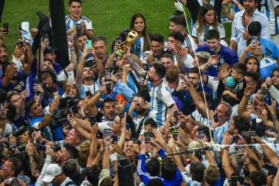 अर्जेंटीना ने तीसरी बार फीफा वर्ल्ड कप का टाइटल अपने नाम किया है। फाइनल मुकाबला यादगार रहा जिसके कुछ लम्हें आपके सामने हैं:-