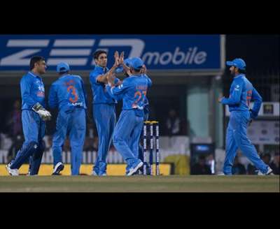 भारत नें दूसरें टी-20 मैच में श्रीलंका को 69 रन से हराकर तीन मैचों की सीरीज में 1-1 सें बराबरी कर ली
