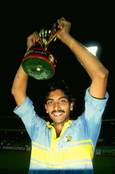 भारतीय क्रिकेट टीम के मौजूदा कोच रवि शास्त्री ने अपने करियर के दौरान खूब धूम मचाई थी। 1981 में न्यूजीलैंड के खिलाफ डेब्यू करने वाले शास्त्री ने 1985 की बेंसन एंड हेजेज वर्ल्ड चैम्पियनशिप में 'चैम्पियन ऑफ चैम्पियंस' बनकर सुर्खियां बटोर थी। &amp;nbsp;