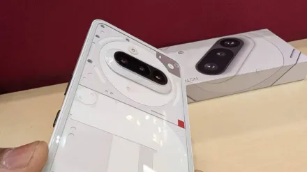 Nothing Phone (3a) Review: डिजाइन में दम, लेकिन रह गई कई कमियां