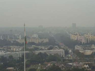 Delhi's air quality remains very poor, severe in Ghaziabad- India TV Hindi News