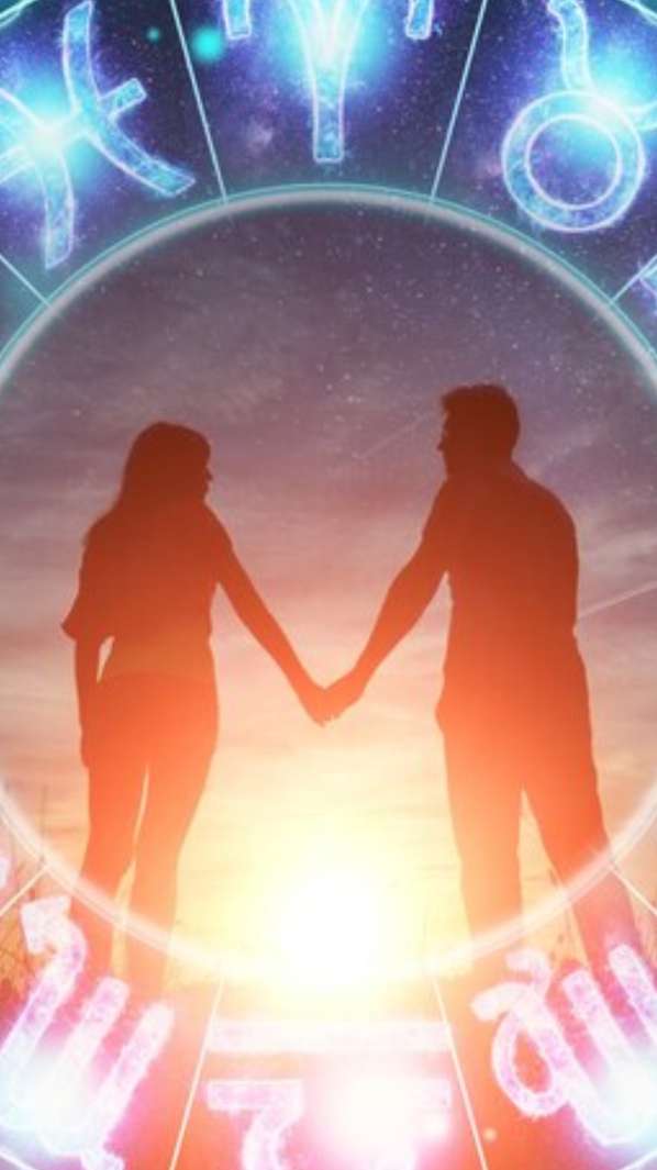 Love Horoscope 20 November 2022: जानिए आपकी लव लाइफ के लिए कैसा रहेगा आज का दिन 