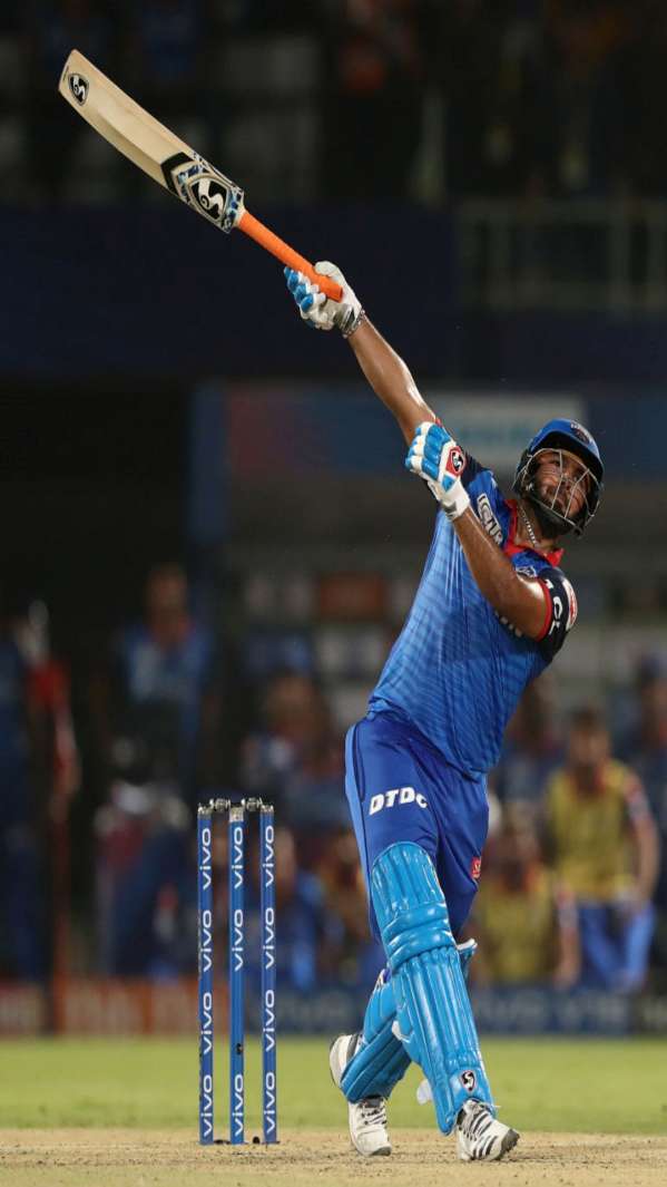 Rishabh Pant played an innings of 128 runs in the year 2018, in which he hit 15 fours and 7 sixes.  That is, he scored a total of 102 runs with fours and sixes.