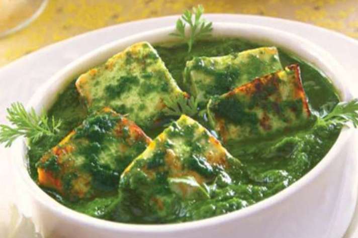 How to make palak paneer: Recipe: पालक पनीर में चाहिए ढाबे वाला देसी स्वाद  तो इस तरह घर पर बनाएं - India TV Hindi News