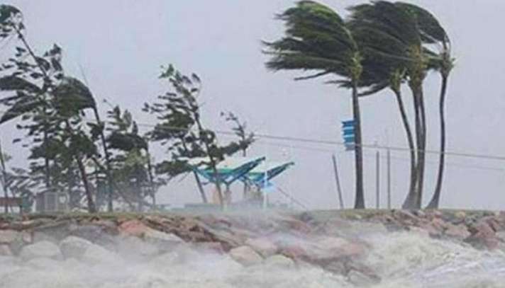Cyclone Tauktae likely to intensify into 'very severe cyclonic' storm with wind speed up to 175 kmph: IMD - 'तौकते' तूफान के अत्यंत भीषण चक्रवाती तूफान में तब्दील होने की संभावना, हाई