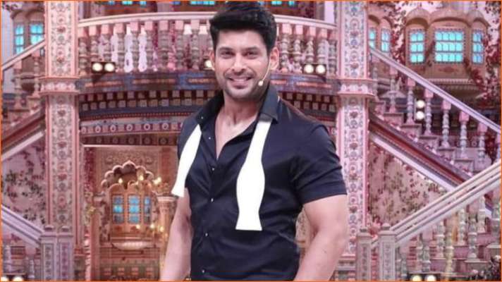 ब्रोकन बट ब्यूटीफुल 3&#39; को प्रमोट करने &#39;डांस दीवाने 3&#39; के सेट पर पहुंचे सिद्धार्थ  शुक्ला Siddharth Shukla arrives on the sets of &#39;Dance Deewane 3&#39; to promote  &#39;Broken But Beautiful 3&#39; -