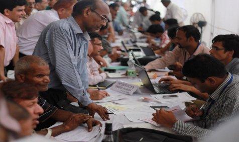 Ease With E-Mail: अब इनकम टैक्स ऑफिसर से नहीं होगा आमना-सामना, 2017 से ईमेल से संपर्क करेगा IT डिपार्टमेंट Ease With E-Mail: अब इनकम टैक्स ऑफिसर से नहीं होगा आमना-सामना, 2017 से ईमेल से संपर्क करेगा IT डिपार्टमेंट- India TV Paisa