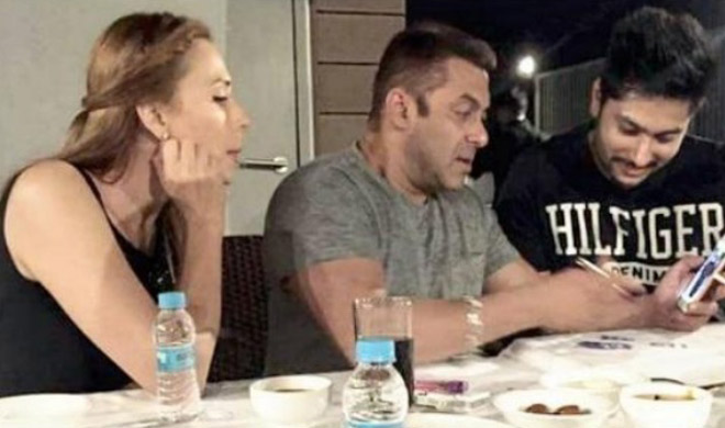 Iulia Vantur with Salman Khan