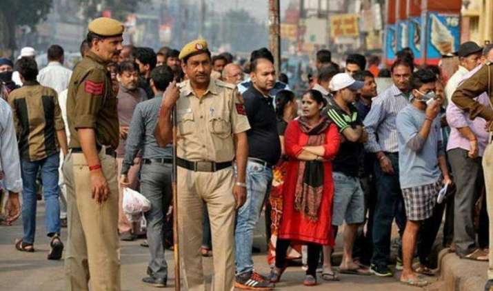 500-1000 रुपए के नोट बदल नहीं पा रहे कुछ लोग, बैंक अकाउंट और जरूरी डॉक्यूमेंट नहीं होना है वजह 500-1000 रुपए के नोट बदल नहीं पा रहे कुछ लोग, बैंक अकाउंट और जरूरी डॉक्यूमेंट नहीं होना है वजह- India TV Paisa