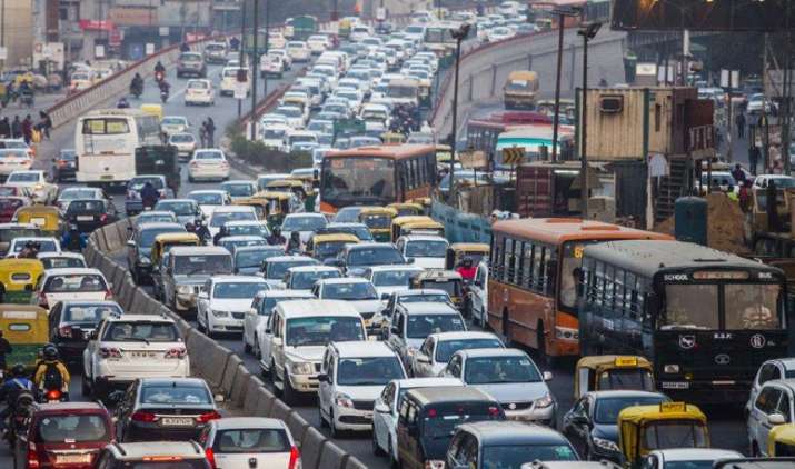 Pollution Control! NGT ने 10 साल से अधिक पुरानी गाड़ियों को तुरंत जब्त करने का दिया आदेश Pollution Control! NGT ने 10 साल से अधिक पुरानी गाड़ियों को तुरंत जब्त करने का दिया आदेश- India TV Paisa