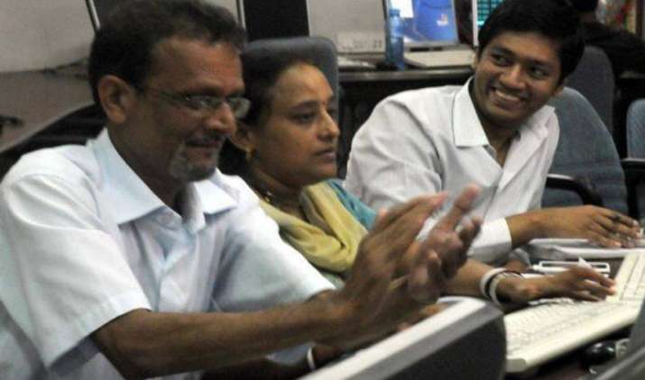 सरकार के फैसले से इन शेयरों में 20% की जोरदार तेजी, जानिए अब क्या करें निवेशक सरकार के फैसले से इन शेयरों में 20% की जोरदार तेजी, जानिए अब क्या करें निवेशक- India TV Paisa