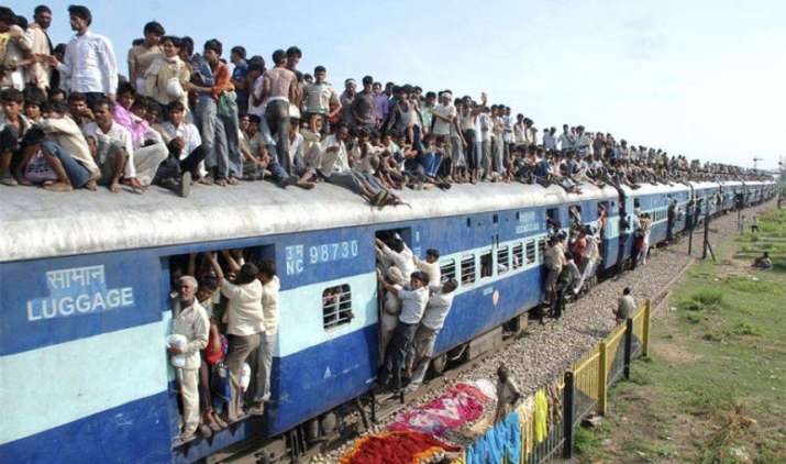 Costly Fare : बजट के बाद बढ़ेगा रेल का किराया, वित्त मंत्रालय ने खारिज किया रेलवे को फंड देने का प्रस्ताव Costly Fare : बजट के बाद बढ़ेगा रेल का किराया, वित्त मंत्रालय ने खारिज किया रेलवे को फंड देने का प्रस्ताव- India TV Paisa