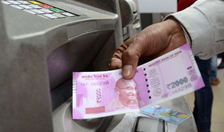 खुशखबरी: आज से हर हफ्ते निकाल सकेंगे 50000 रुपए, 13 मार्च को पूरी तरह खत्म हो जाएगी कैश विदड्रॉल लिमिट खुशखबरी: आज से हर हफ्ते निकाल सकेंगे 50000 रुपए, 13 मार्च को पूरी तरह खत्म हो जाएगी कैश विदड्रॉल लिमिट- India TV Paisa