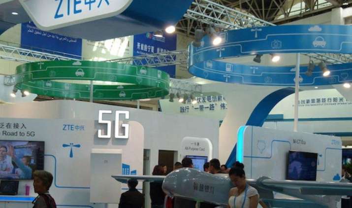 @MWC: ZTE ने पेश किया दुनिया का पहला 5G स्मार्टफोन, 4G से 10 गुना तेज होगा डाउनलोड @MWC: ZTE ने पेश किया दुनिया का पहला 5G स्मार्टफोन, 4G से 10 गुना तेज होगा डाउनलोड- India TV Paisa