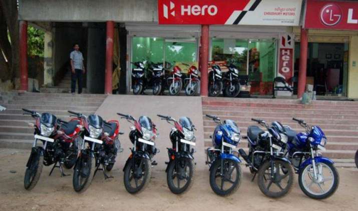 हीरो मोटोकॉर्प ने बनाया विश्व रिकॉर्ड, 3 महीने में 20 लाख से ज्यादा गाड़ियां बेचने वाली दुनिया की पहली कंपनी हीरो मोटोकॉर्प ने बनाया विश्व रिकॉर्ड, 3 महीने में 20 लाख से ज्यादा गाड़ियां बेचने वाली दुनिया की पहली कंपनी- India TV Paisa
