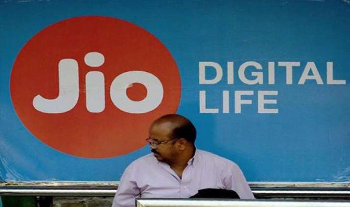 डाउनलोड स्पीड के मामले से Reliance Jio बनी नंबर-1 कंपनी, दूसरे पायदान पर एयरटेल डाउनलोड स्पीड के मामले से Reliance Jio बनी नंबर-1 कंपनी, दूसरे पायदान पर एयरटेल- India TV Paisa