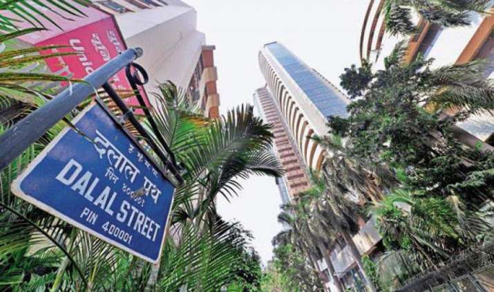 ऑटो कंपनियों के दम पर फुल स्पीड में दौड़ा शेयर बाजार, सेंसेक्स 213 अंक बढ़ा, निफ्टी 9850 के ऊपर बंद ऑटो कंपनियों के दम पर फुल स्पीड में दौड़ा शेयर बाजार, सेंसेक्स 213 अंक बढ़ा, निफ्टी 9850 के ऊपर बंद- India TV Paisa