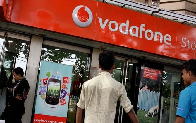 Vodafone दे रहा है Free में 45 GB 4G डेटा और वोडाफोन प्ले सब्सक्रिप्शन, लेकिन ये हैं शर्त Vodafone दे रहा है Free में 45 GB 4G डेटा और वोडाफोन प्ले सब्सक्रिप्शन, लेकिन ये हैं शर्त- India TV Paisa