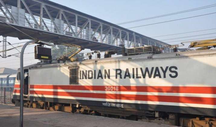 छुट्टियों में रेलवे के वेटिंग टिकट के कंफर्म होने की संभावना ज्यादा : अध्ययन छुट्टियों में रेलवे के वेटिंग टिकट के कंफर्म होने की संभावना ज्यादा : अध्ययन- India TV Paisa