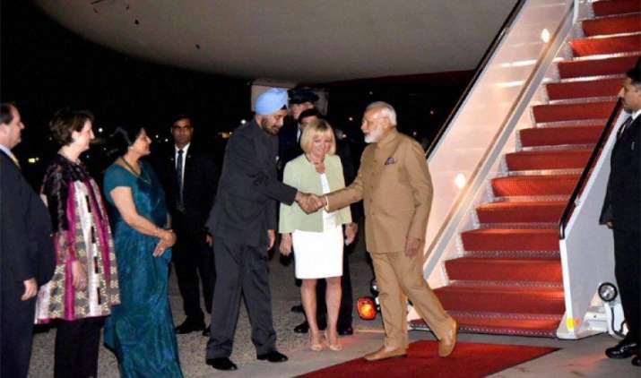 Modi in US : टॉप अमेरिकी कंपनियों के CEO से वीजा, निवेश और रोजगार सृजन पर चर्चा करेंगे मोदी Modi in US : टॉप अमेरिकी कंपनियों के CEO से वीजा, निवेश और रोजगार सृजन पर चर्चा करेंगे मोदी- India TV Paisa