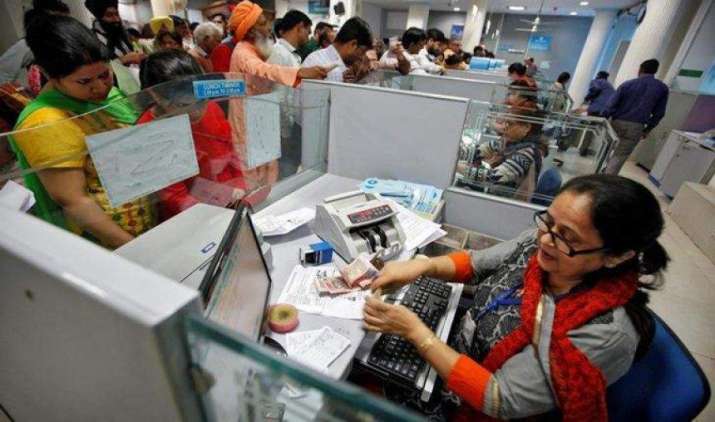 SBI के बाद अब बैंक ऑफ बड़ौदा ने भी ब्याज दरों में की कटौती, बचत खातों पर अब मिलेगा 0.50% कम ब्याज SBI के बाद अब बैंक ऑफ बड़ौदा ने भी ब्याज दरों में की कटौती, बचत खातों पर अब मिलेगा 0.50% कम ब्याज- India TV Paisa