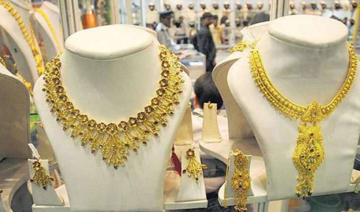 सोना बढ़कर हुआ 30,830 रुपए/ग्राम, चांदी में आई 235 रुपए/किग्रा की तेजी सोना बढ़कर हुआ 30,830 रुपए/ग्राम, चांदी में आई 235 रुपए/किग्रा की तेजी- India TV Paisa