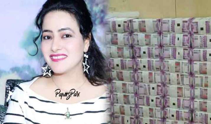 2-vans-loaded-with-Rs-250-crore-cash-left-Dera-Sacha-Sauda-day-after-Panchkula-violence-goes-missing 2-vans-loaded-with-Rs-250-crore-cash-left-Dera-Sacha-Sauda-day-after-Panchkula-violence-goes-missing- India TV