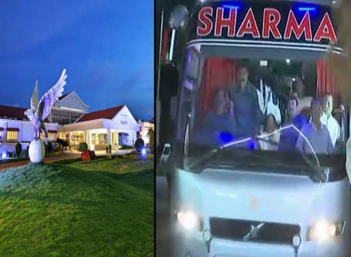 karnataka Congress MLAs arrive at Eagleton Resort near... karnataka Congress MLAs arrive at Eagleton Resort near...- India TV Hindi