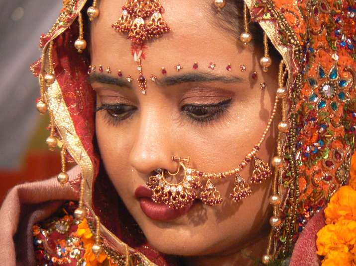 Gold soon be Rs 60,000 and silver will be so expensive, know how far the gold-silver price will go this year| सोना जल्द ही 60,000 रुपये तो चांदी होगी इतनी महंगी, जानें इस साल कहां तक जाएगा Gold-Silver