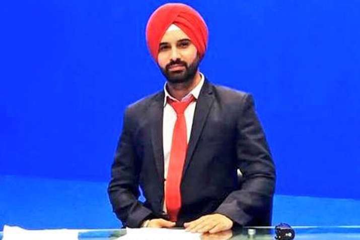 Harmeet Singh to become the first Sikh news anchor in Pakistan | Twitter Harmeet Singh to become the first Sikh news anchor in Pakistan | Twitter- India TV Hindi